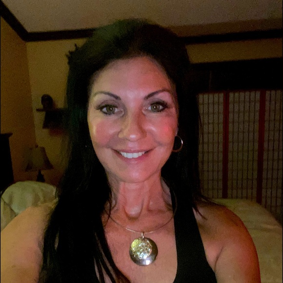 Meet your Posher, Donna - Picture 1 of 1